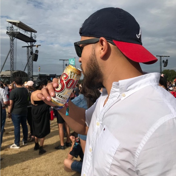 Meet your Posher, Carlos - Picture 1 of 1